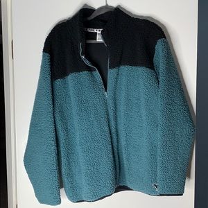 Victoria’s Secret Sherpa